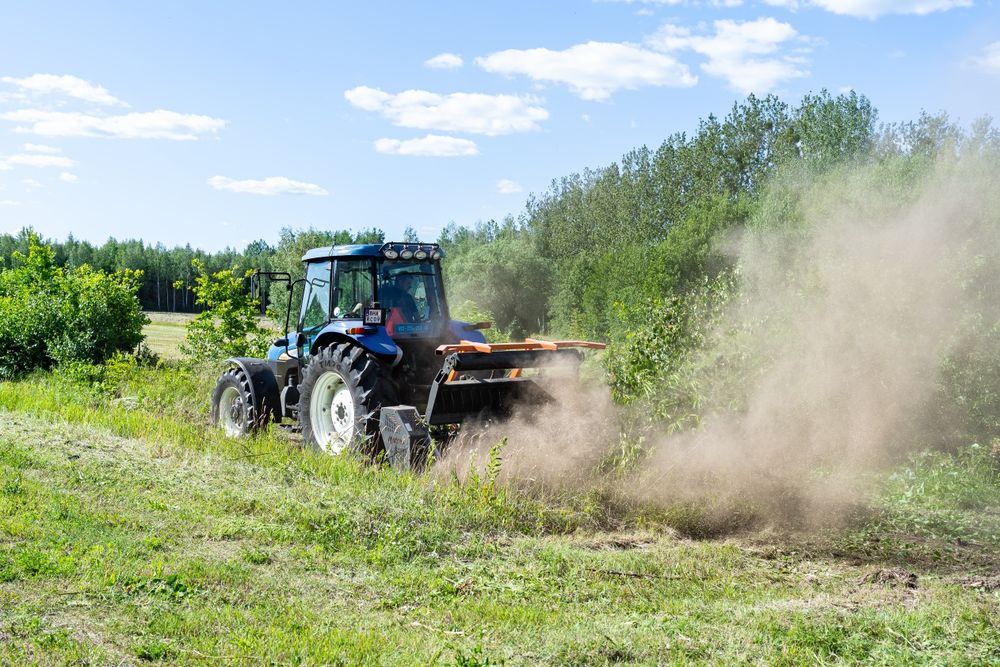 Mulczer leśny,koszenie kosiarką bijakową,glebogryzarka ciągnikowa