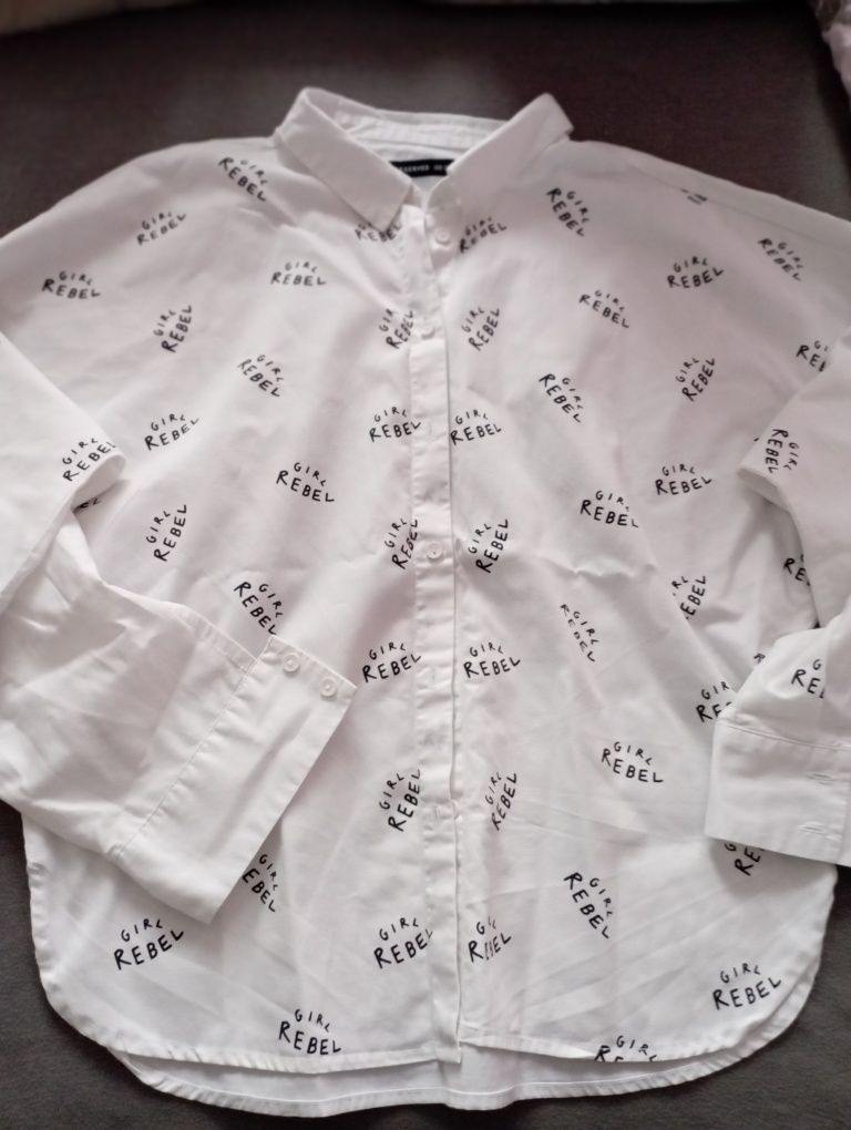 Koszula biała z napisami r.S