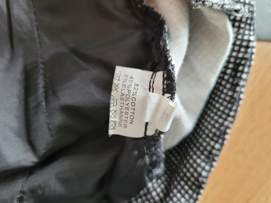 Szaro czarne spodnie w kratkę średni stan proste nogawki Freesia L