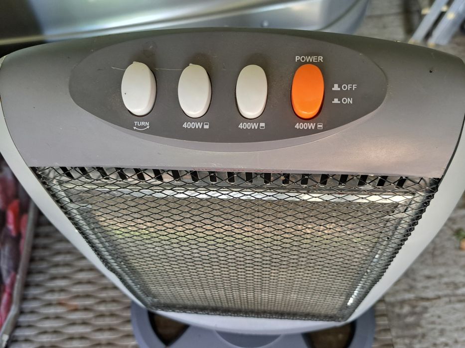 Sprzedam grzejnik halogenowy Voltane .