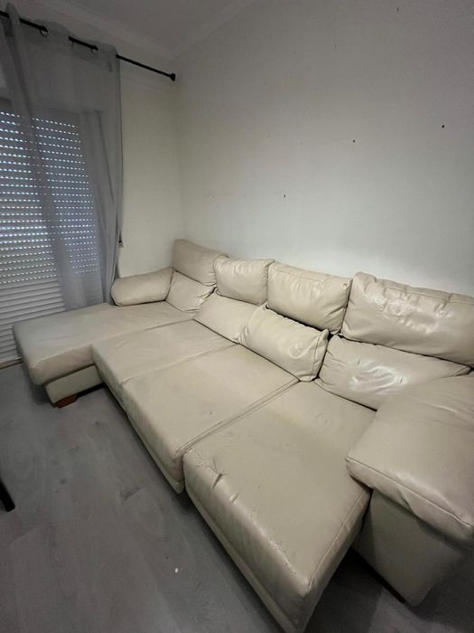 Sofá 4 lugares com chaise long