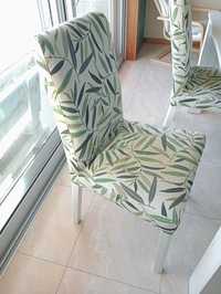 Cadeiras com capas