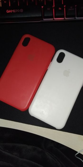 Два чехла для Айфона XR