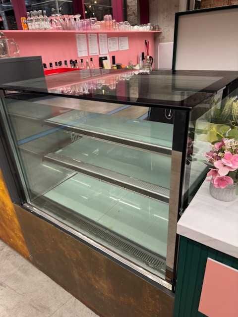 witryna cukiernicza chłodnicza prosta szyba nowoczesna 100 cm