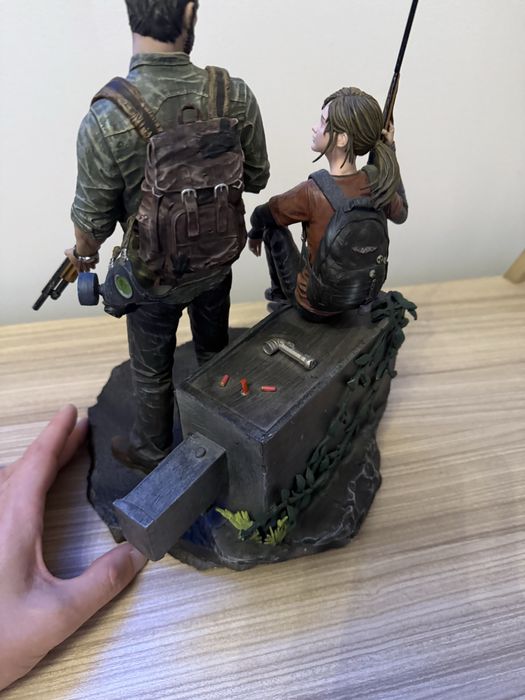 The Last of us post pandemic edition Joel & Ellie Estátua PS3 Raro