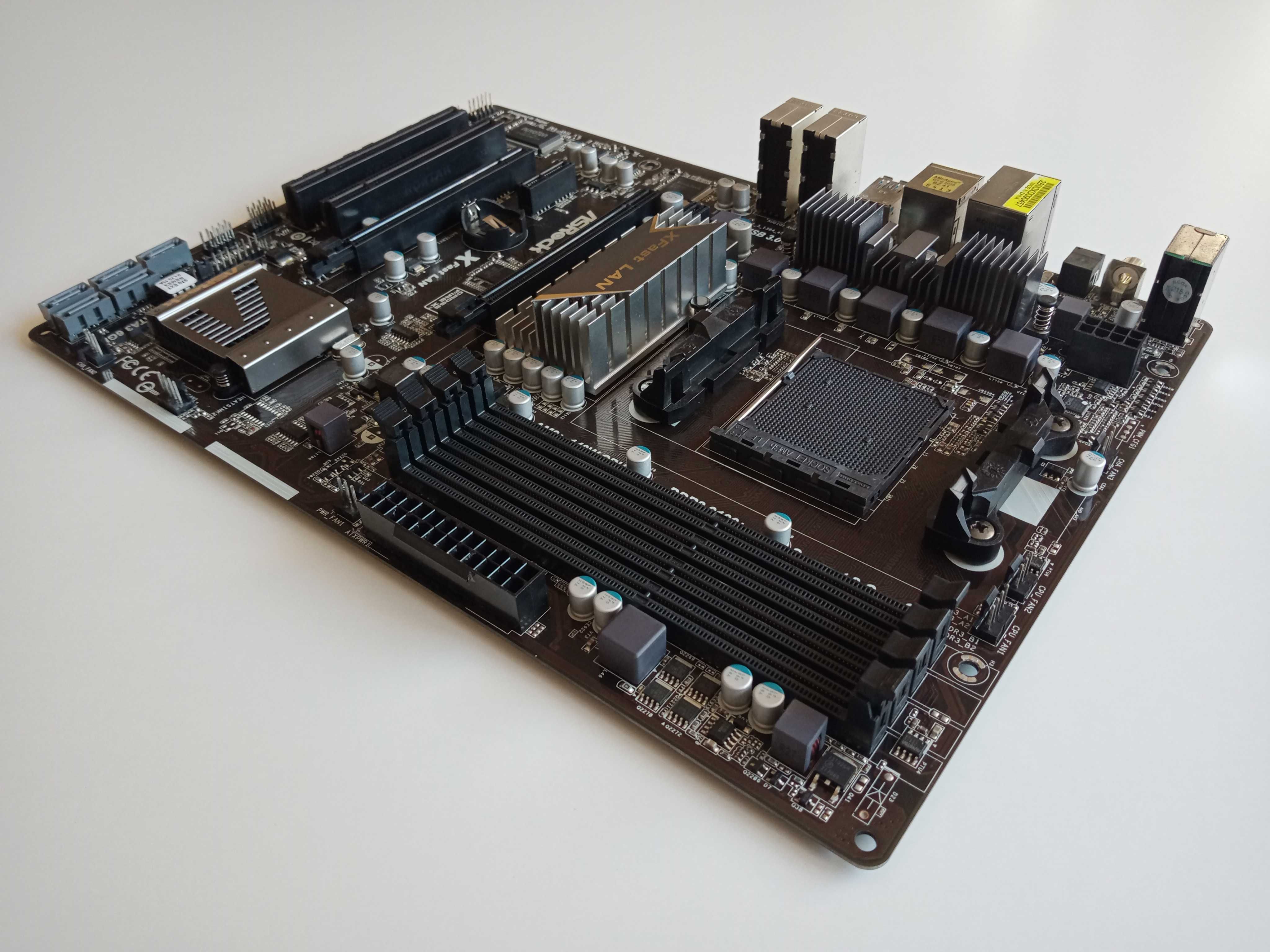 Płyta główna ASRock 970 Extreme3 / s.AM3+ / DDR3 / USB 3.1 / SATA III