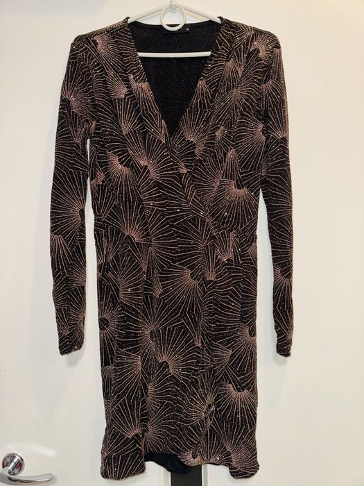 Новорічна сукня,з блискітками ,reserved