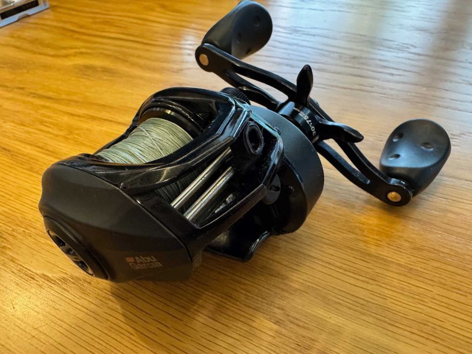 Multiplikator Abu Garcia Revo Beast X 41-L do dużych przynęt, stan bdb