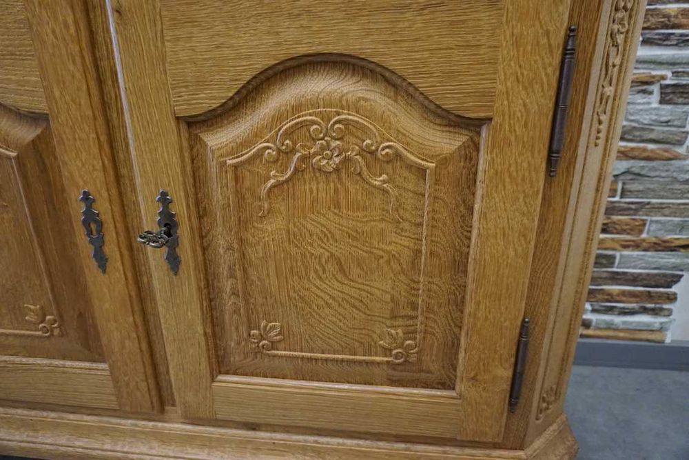 Komoda Lity Dąb 2 Drzwiowa Zgrabna Płytka szer. 117 cm  (p-1274)