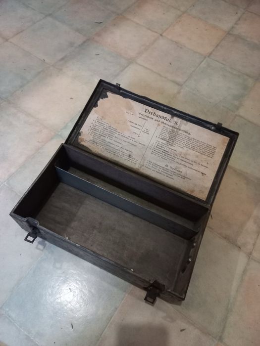 Аптечка армейская СССР,  аптечка Вермахт , ваза авиа