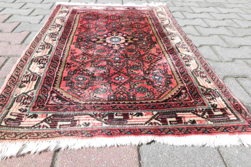 Sprzedam dywan Perski ręcznie tkany 210/90,130/80