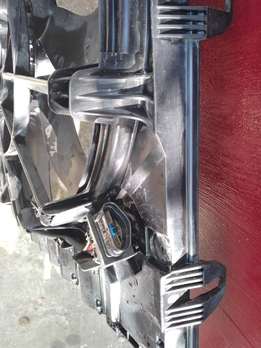 вентилятор на фольцфаген туарег 2012року