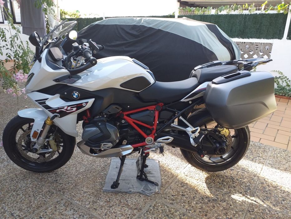 BMW R1250RS como nova