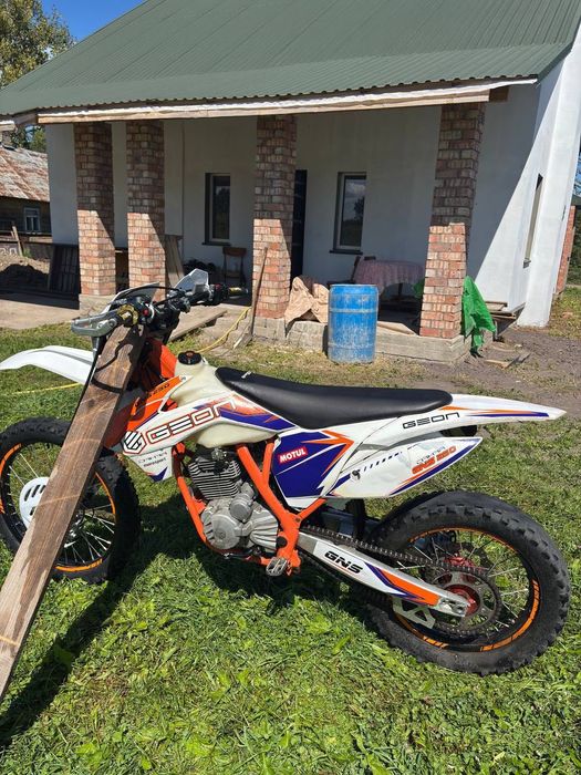 Geon GNS 250 мотоцикл на ходу