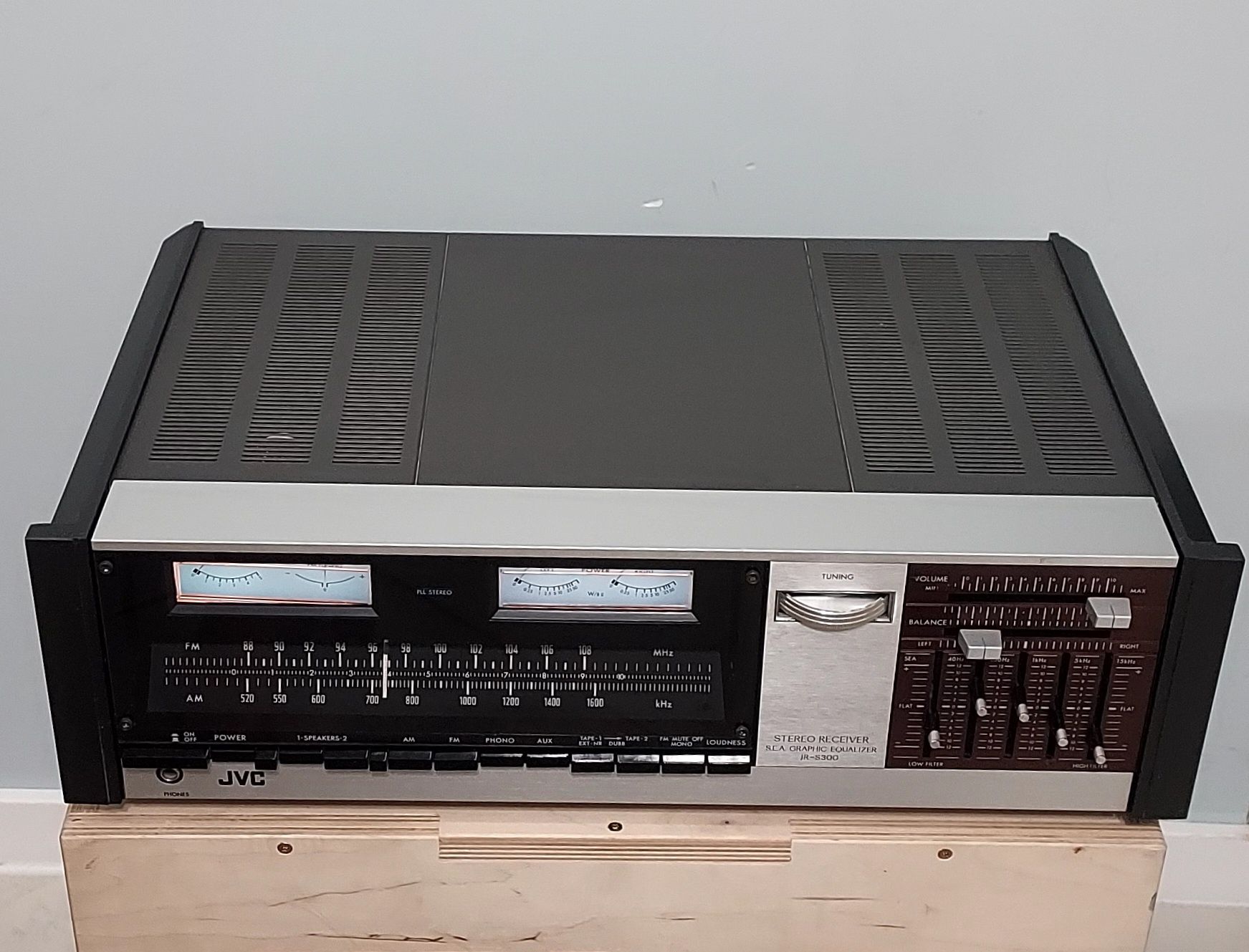 Amplituner JVC JR-S300 Mark II Solid State Monster