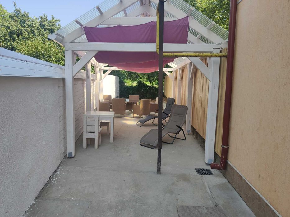 Житло проживання кімнати апартаменти квартира готель Берегове