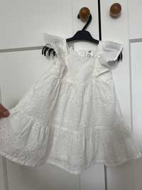 H&M biała sukienka w falbankami i haftem chrzest 68