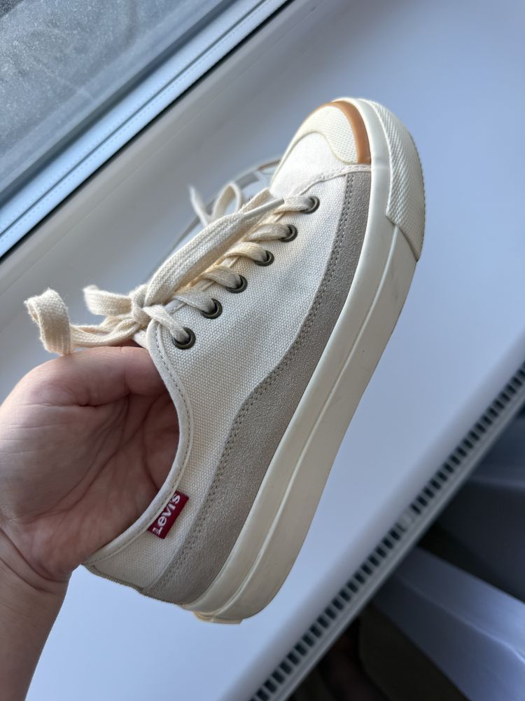 Кеди Levis 37 розмір