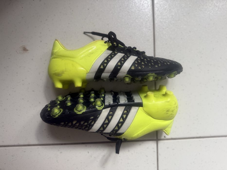 Бутси Адідас в дуже гарному стані