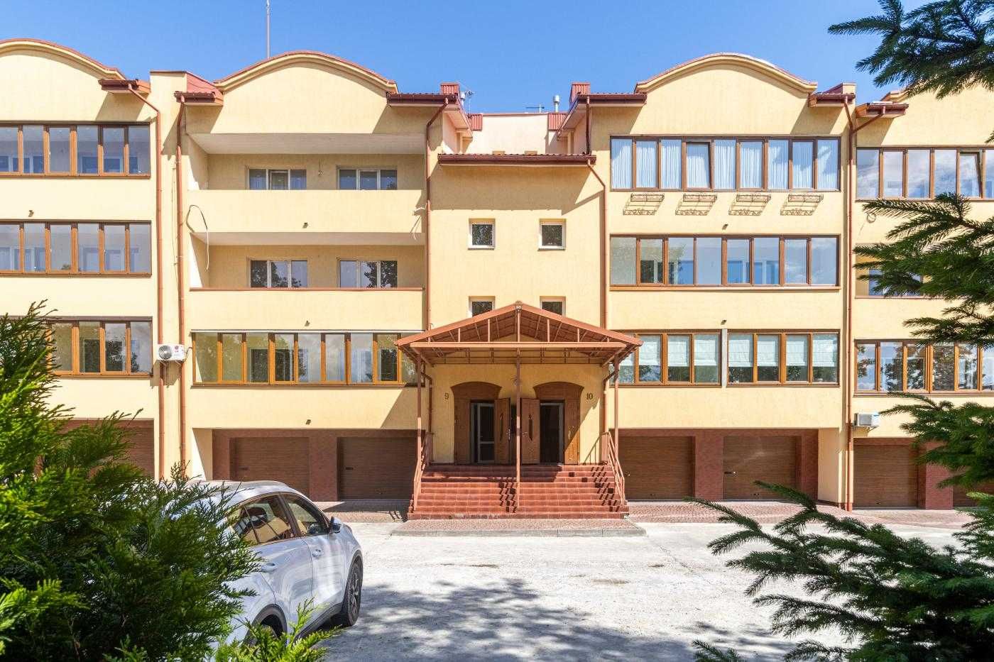 Продаж 3кім. квартири по вул. Мікльоша