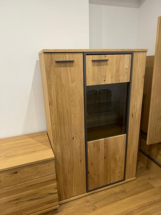 Sprzedam nowy komplet mebli