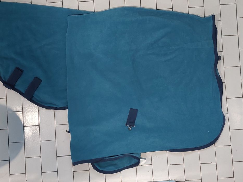 Derka polarowa z kapturem 145cm