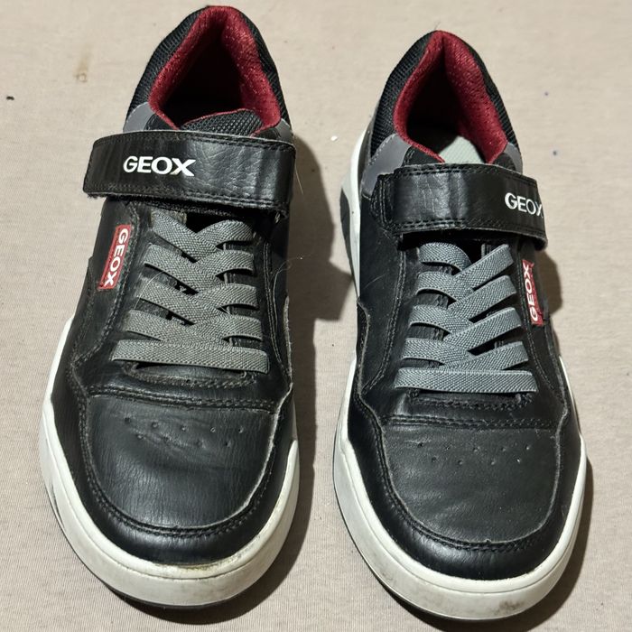 Дитячі кросівки фірми Geox