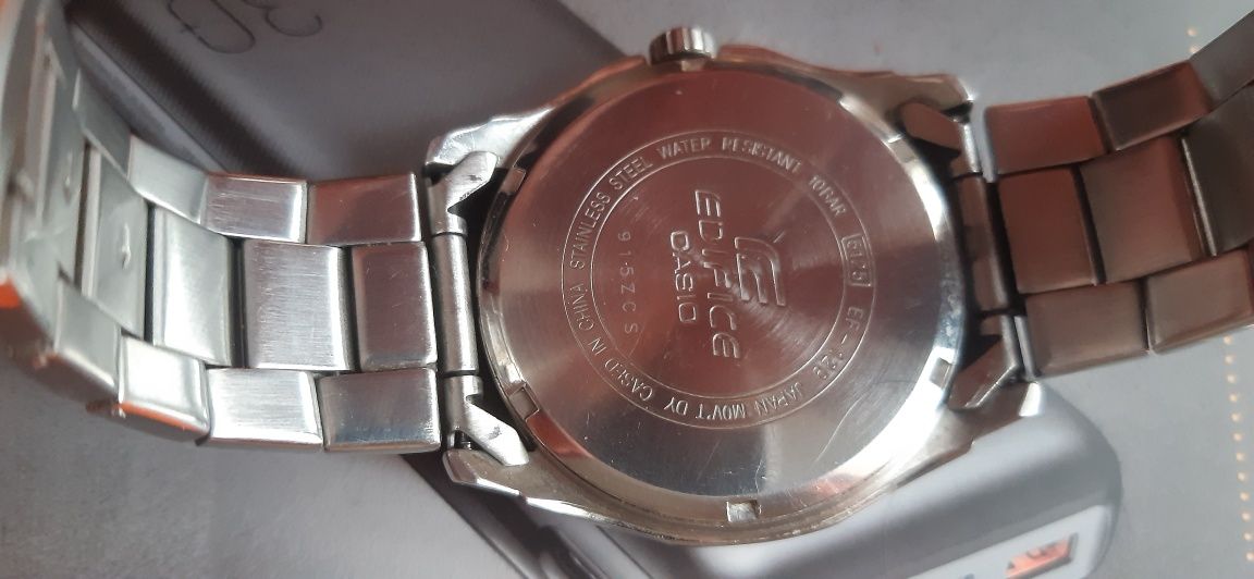 Продам часи CASIO