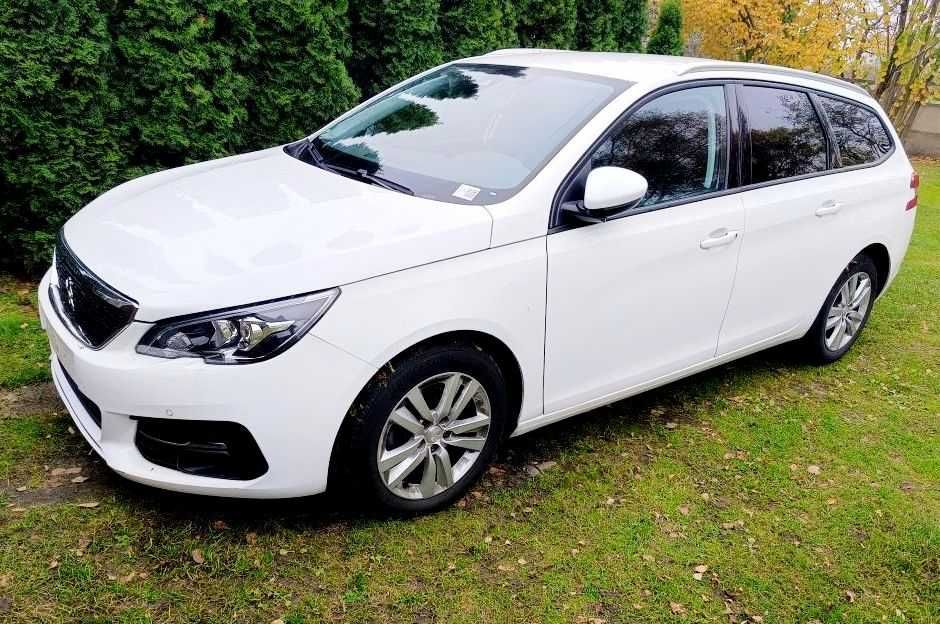 Peugeot 308 T9 LIFT 1.5 BlueHDI 130KM  LED , TABLET , PDC , Opłacony