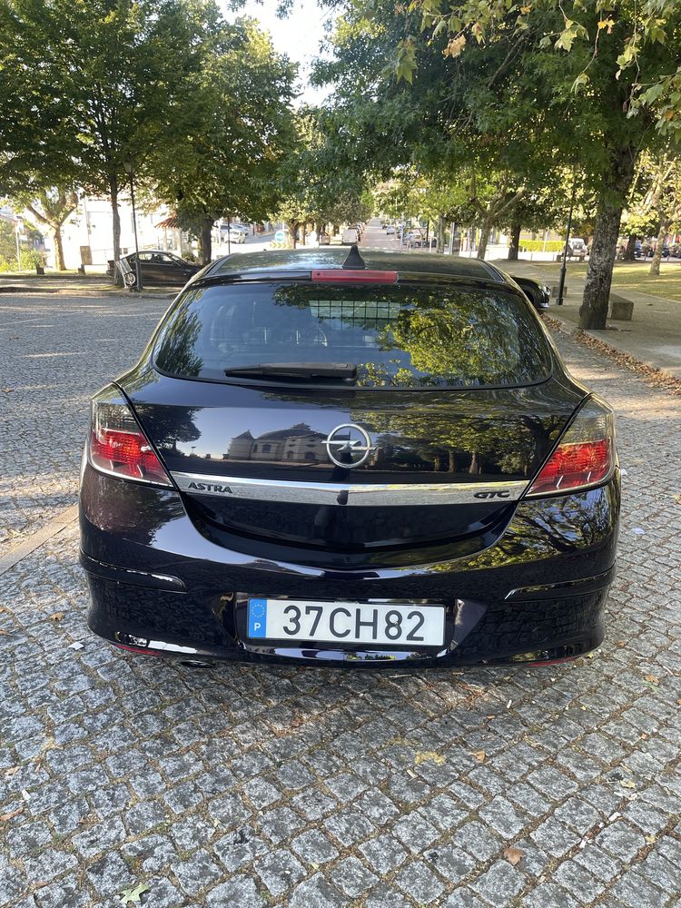 Opel Astra GTC 1.3 CDTI 90 CV