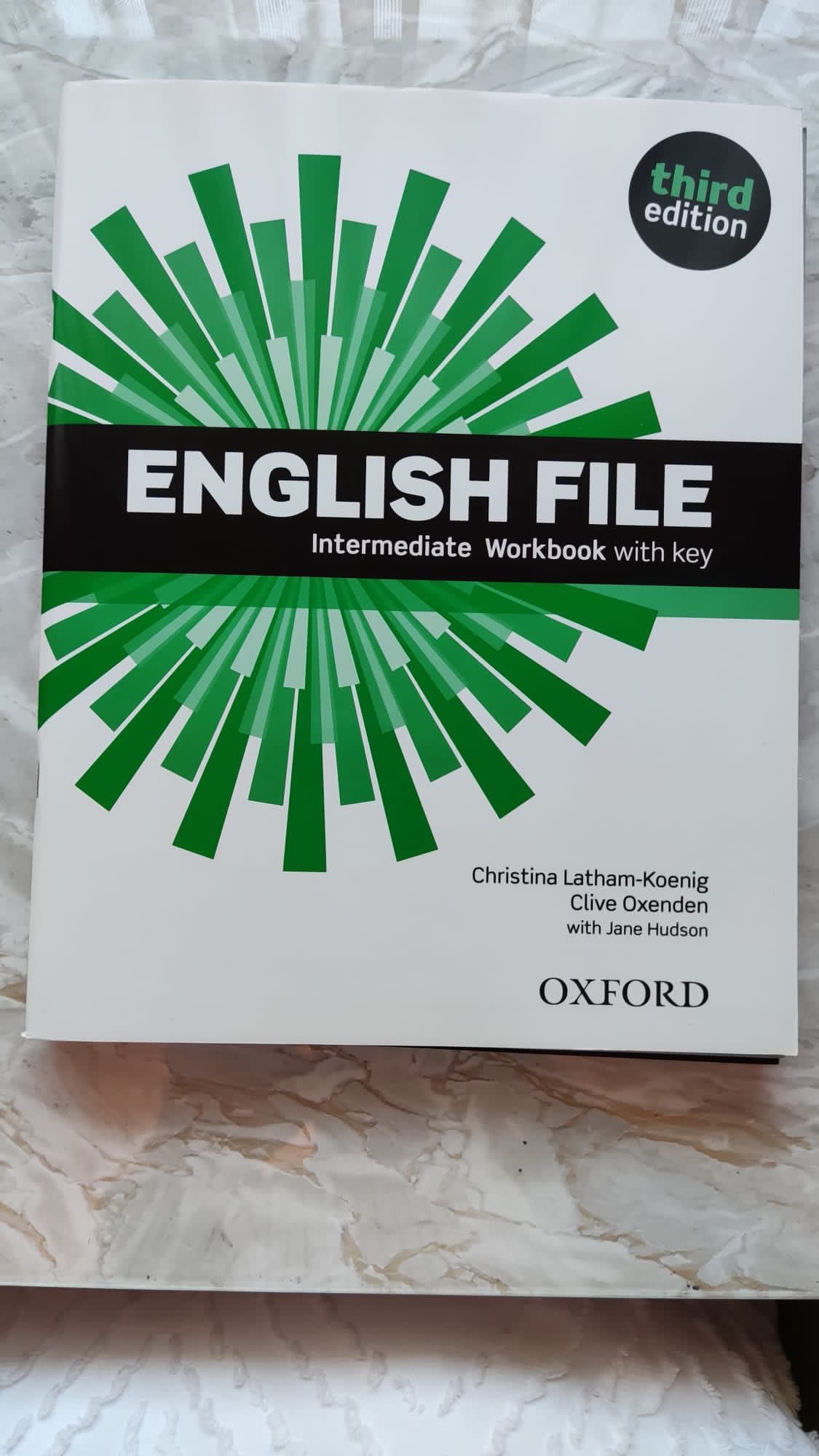 Livro English File Oxford B1 / B1+