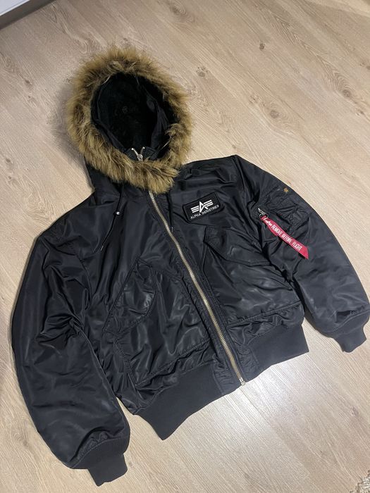 Бомбер alpha industries