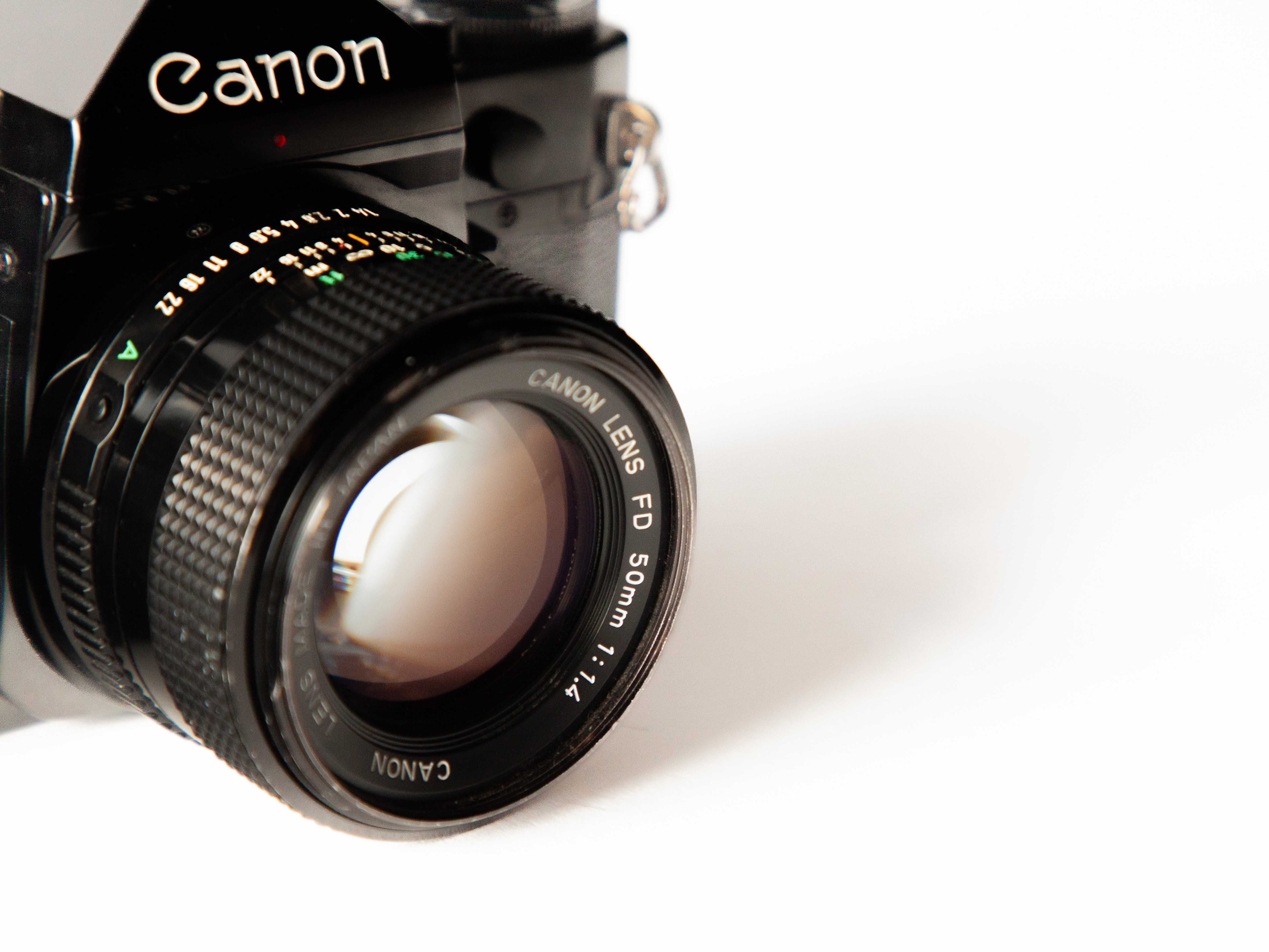 Canon A1 + Canon FD 50mm 1.4 + motor drive + kufer
