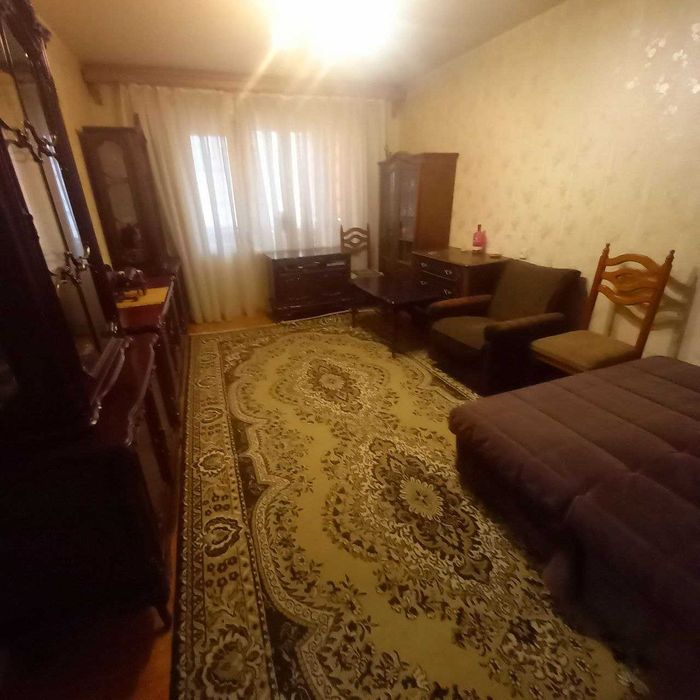 Продам 2х комнатную чешку  хорошем состоянии.