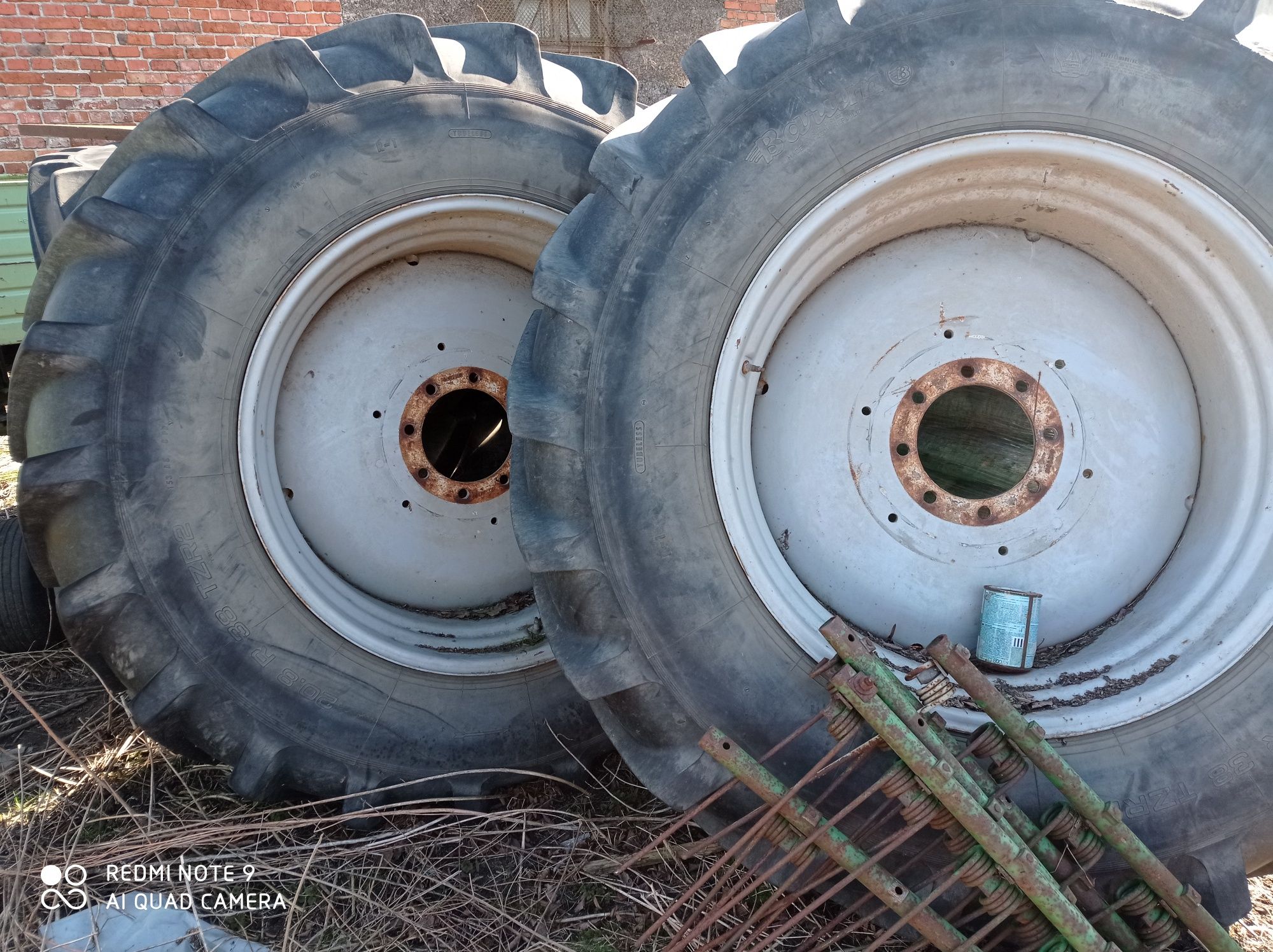 Koło koła 20,8/38 felgi W18/38 Ursus Zetor Renault