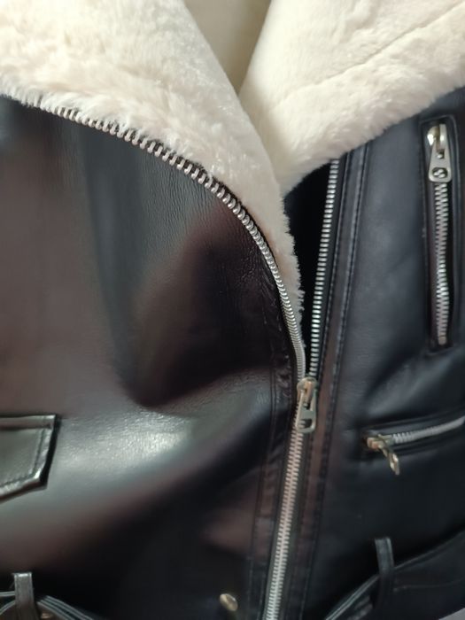 Дубльонка авіатор з якісної екошкіри й білим хутром