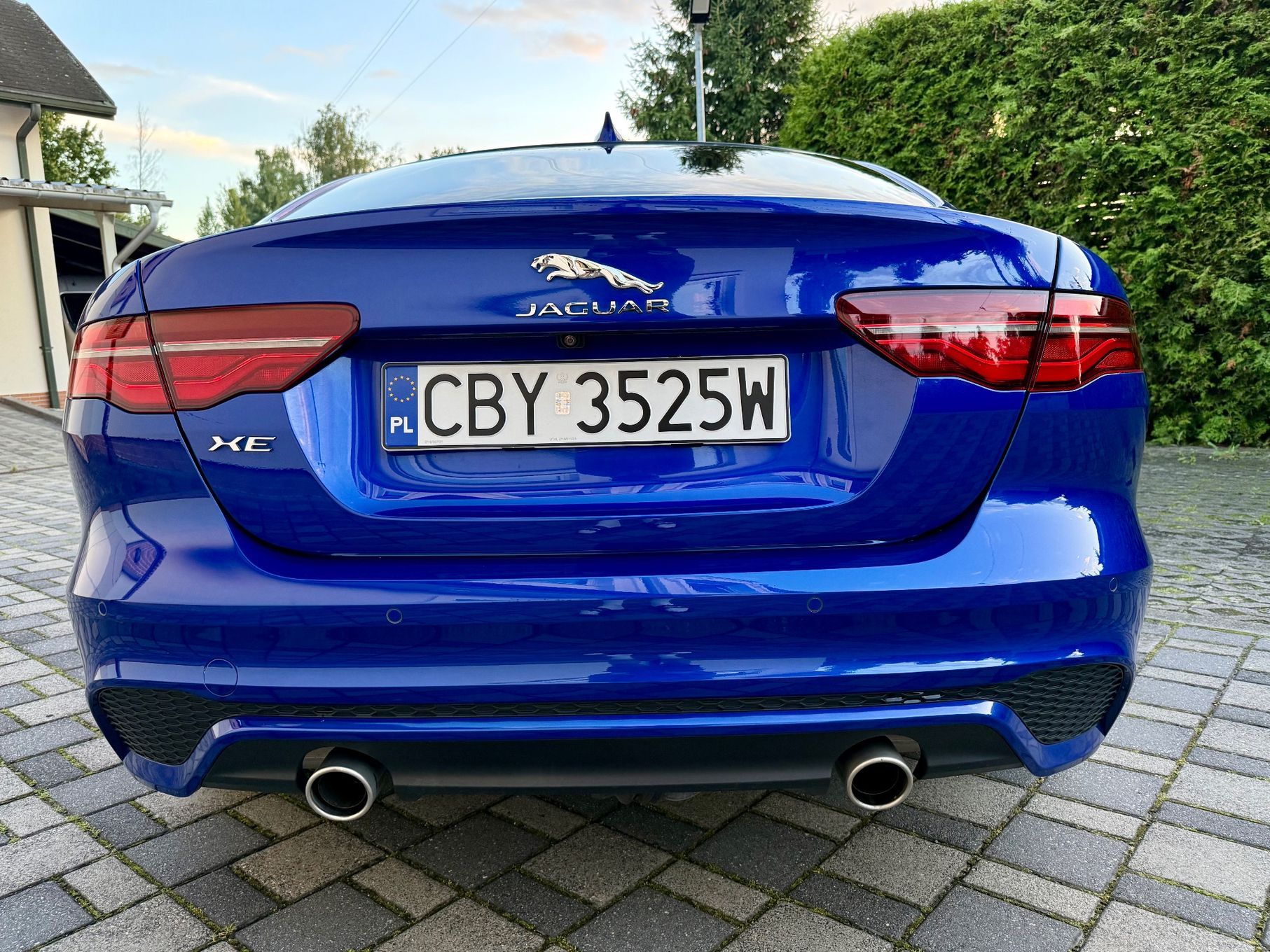 Jaguar XE