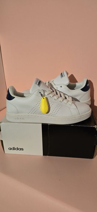 Buty męskie sportowe Adidas Advantage rozmiar 42 2/3  wkładka 27 cm