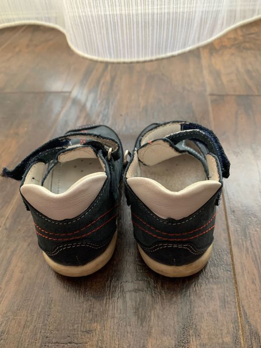 Buty Emel niebieskie odkryte 19