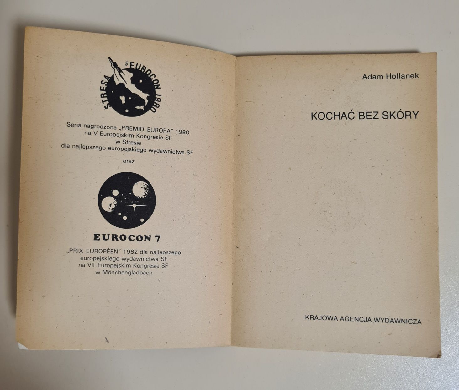 Kochać bez skóry-Adam Hollanek