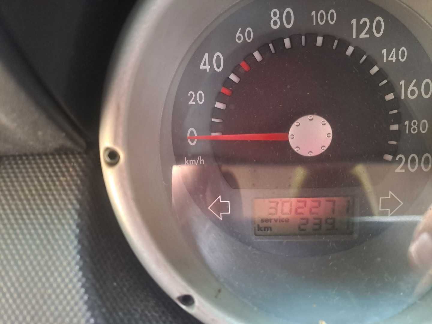 VW lupo samochòd
