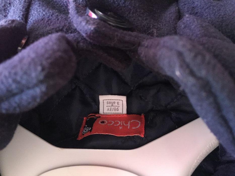 Camisa marca menina e casaco marca Chico 3 anos