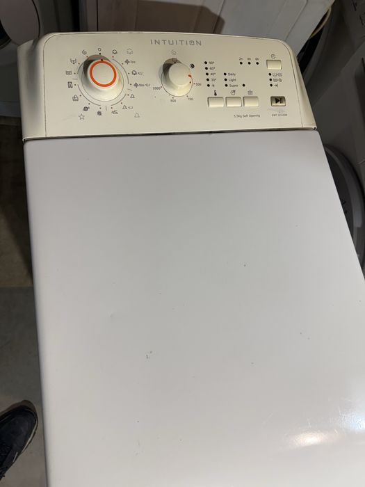 Стиральная машина електролюкс EWT 1020