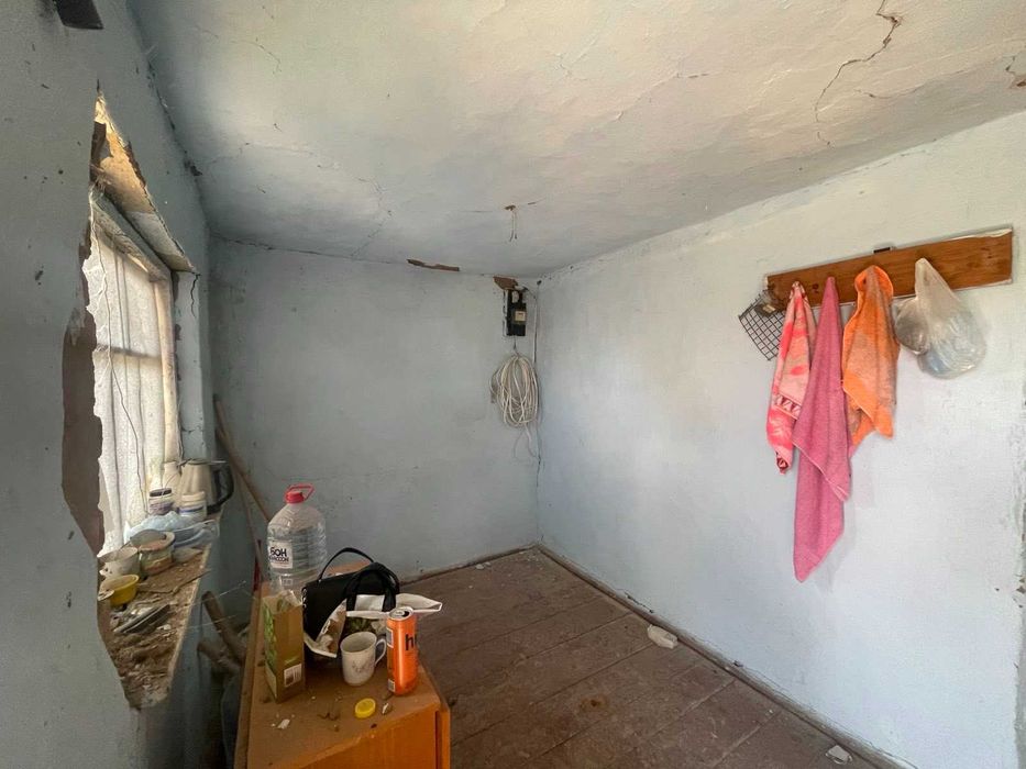 Будинок у с.Зелений  Гай, 20 км від міста. 30 соток землі