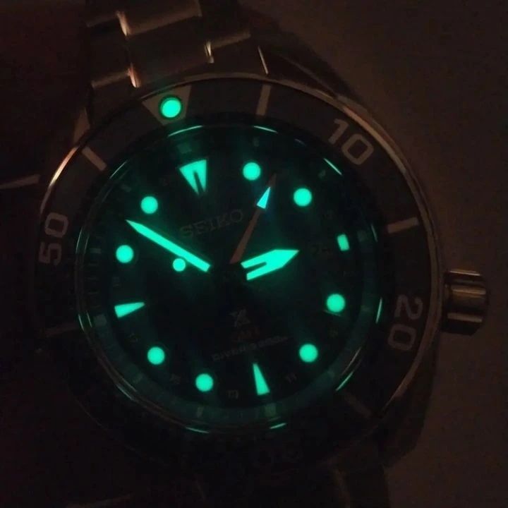 Seiko Prospex Sumo Solar GMT Diver SFK001J1 45mm 200m WR safira.