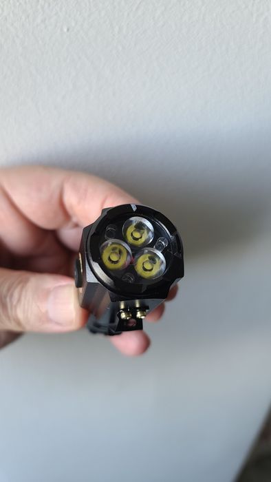 Фонарь тактический маленький сверхяркий на три ядра