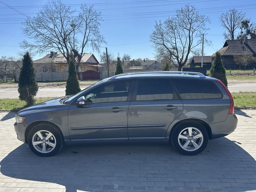 Продам Volvo V50 2012 1.6d D2
