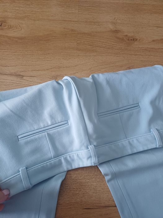 Spodnie chinosy błękitne 36 butik