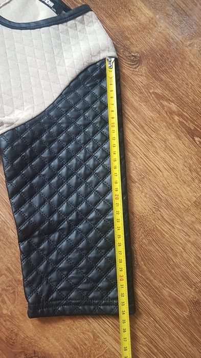 Sukienka l/xl skórzane rekawy