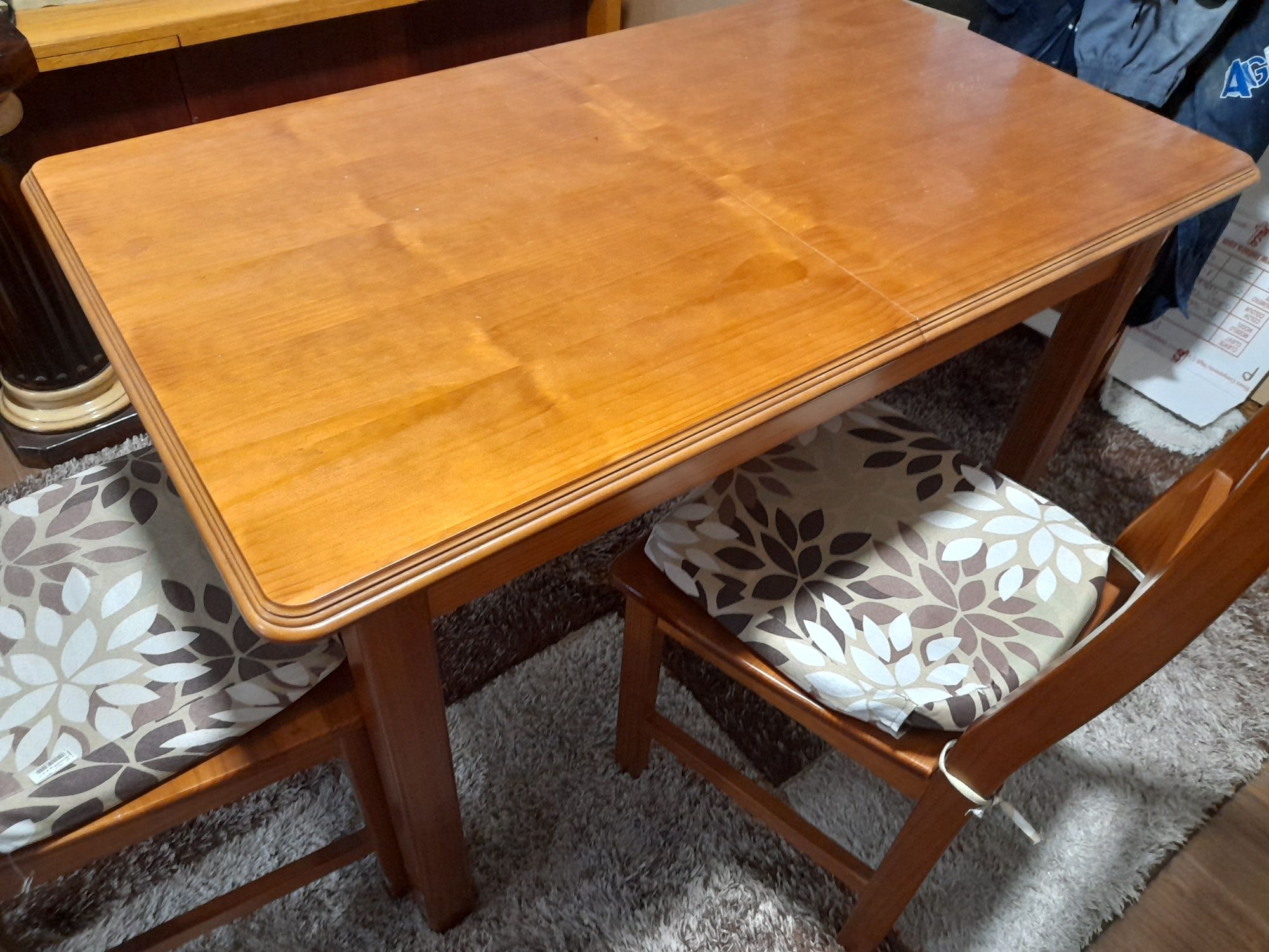 Mesa de jantar madeira